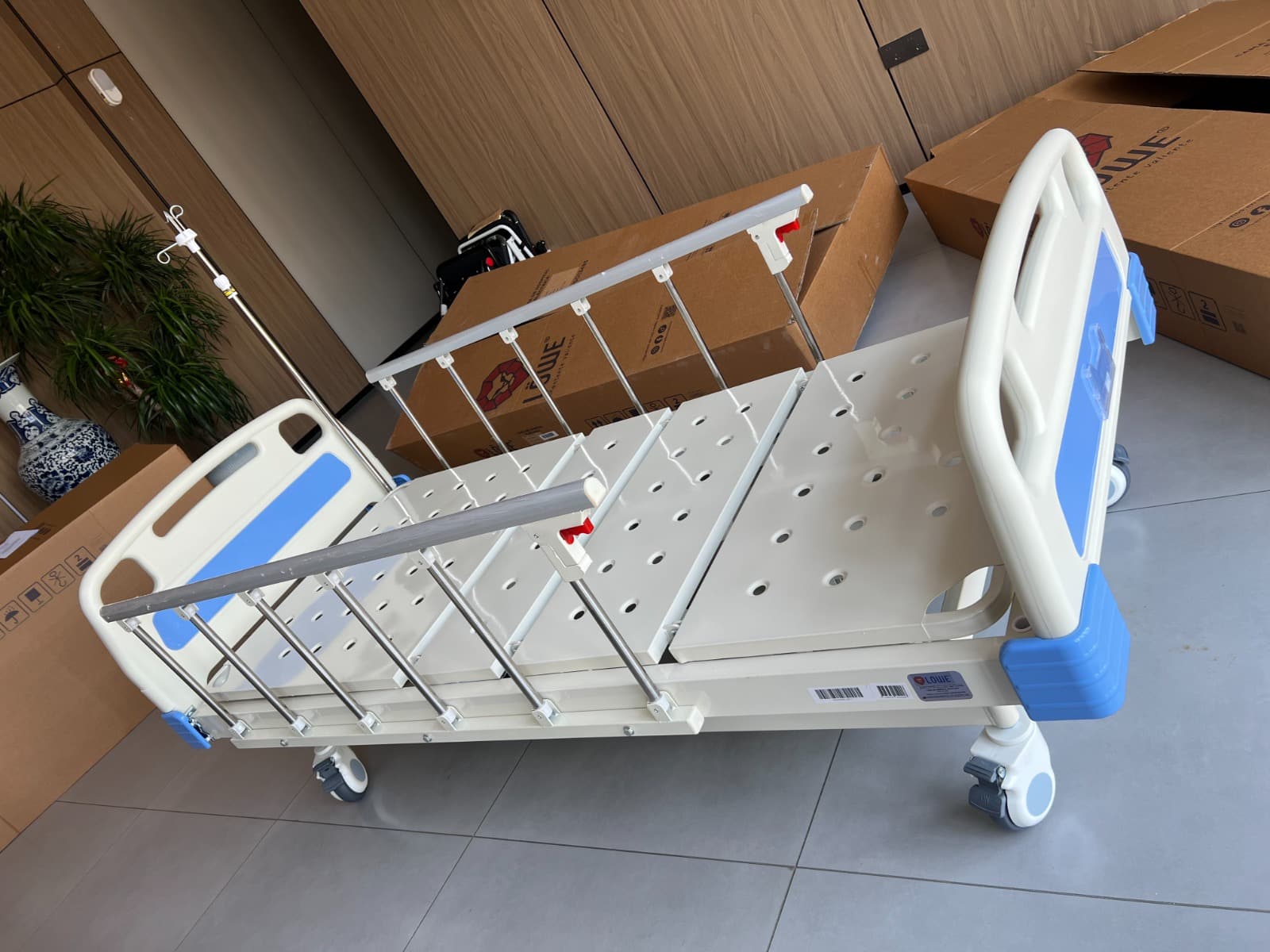 Cama Hospitalaria Electrica 3 Funciones + Colchón Hospitalario 190x90x15cm SKU: BX-A02-510 - Imagen 5